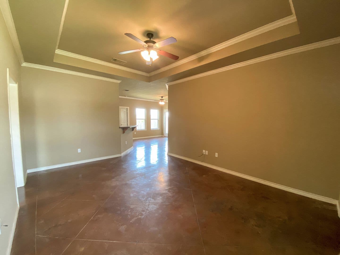 Robinson Apartment: 3024 Beauford