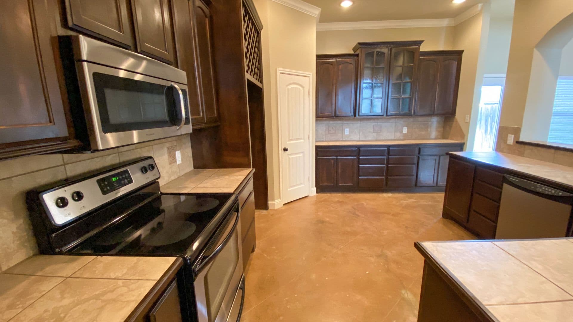 Robinson Apartment: 3132 Stallion Drive