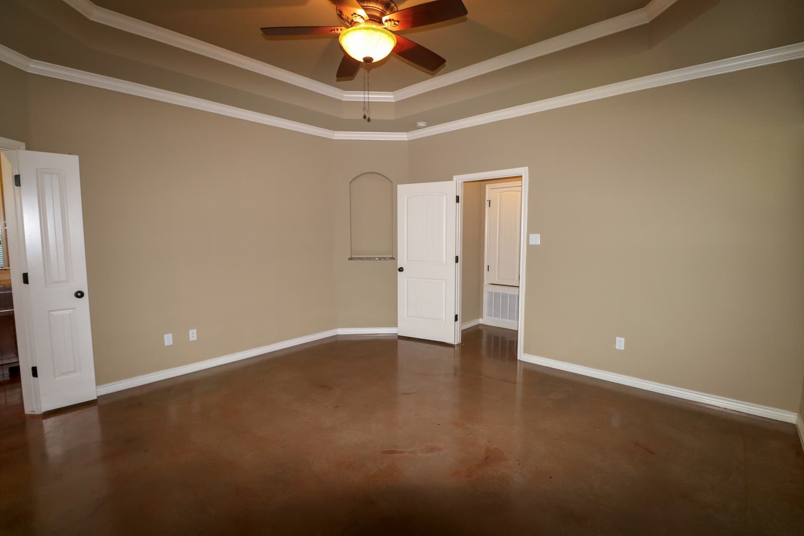 Robinson House: 3125 Silver Saddle
