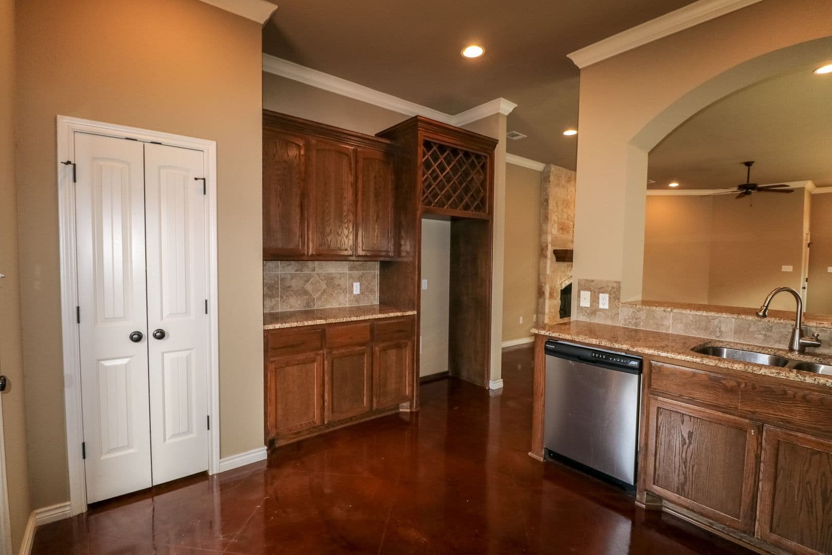 Robinson House: 3001 Stallion Drive