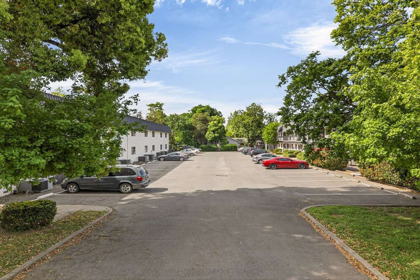 Chico Apartment: 1431/1435 Warner St