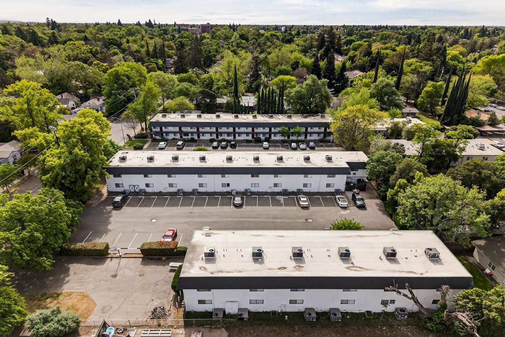 Chico Apartment: 1431/1435 Warner St