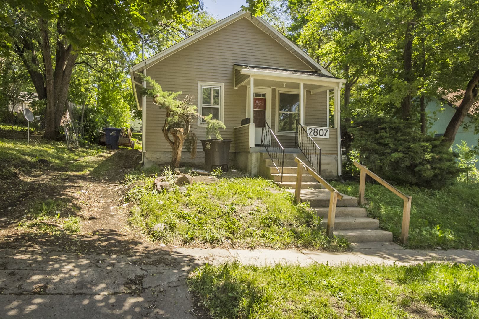 Des Moines House: 2807 Oxford St