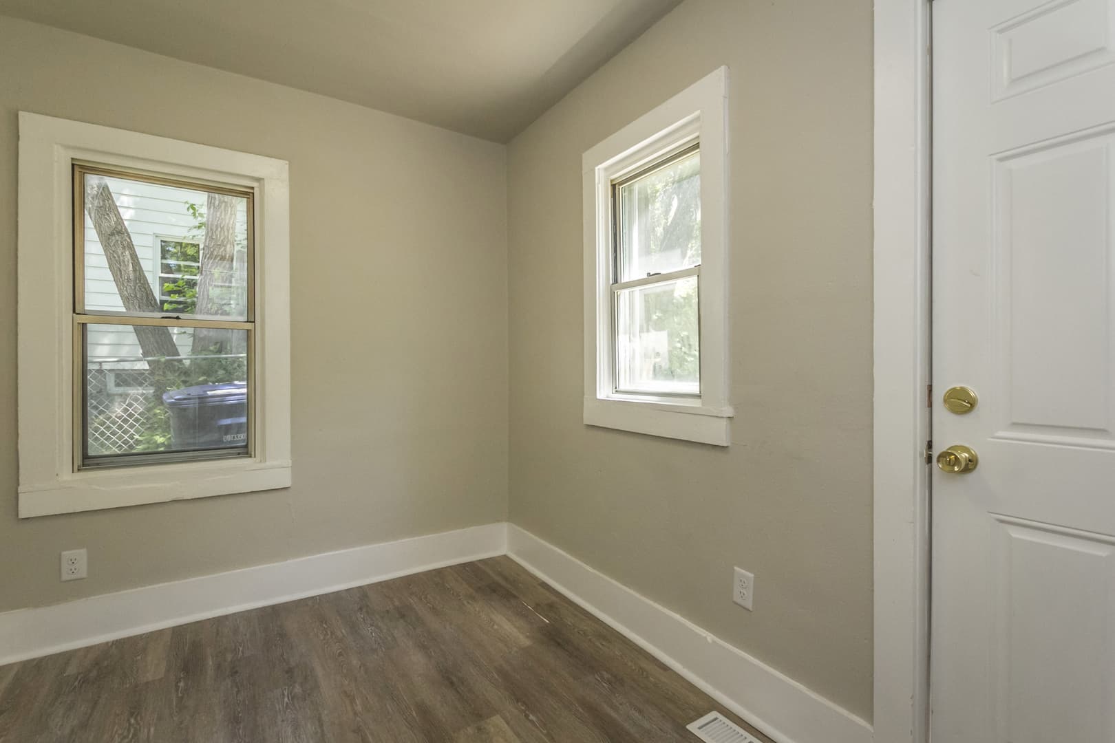 Des Moines House: 2807 Oxford St