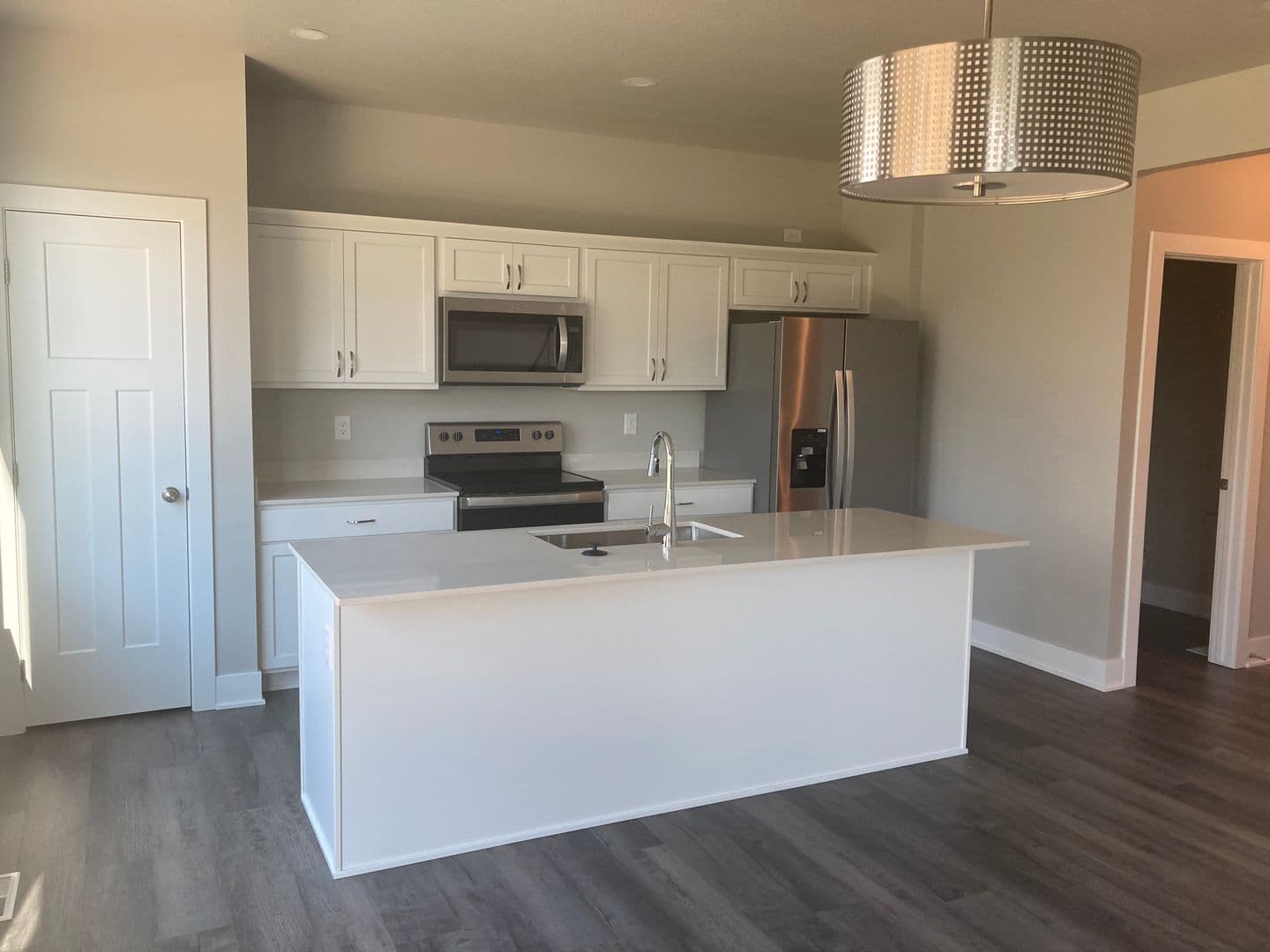 Urbandale House: 5200 155 St