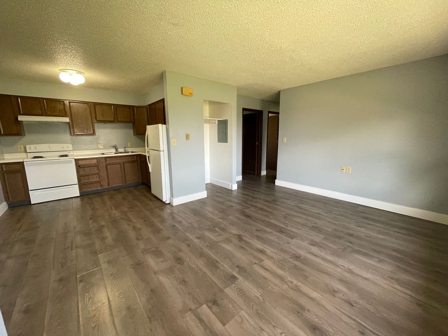 Union Apartment: 505 Barclay St