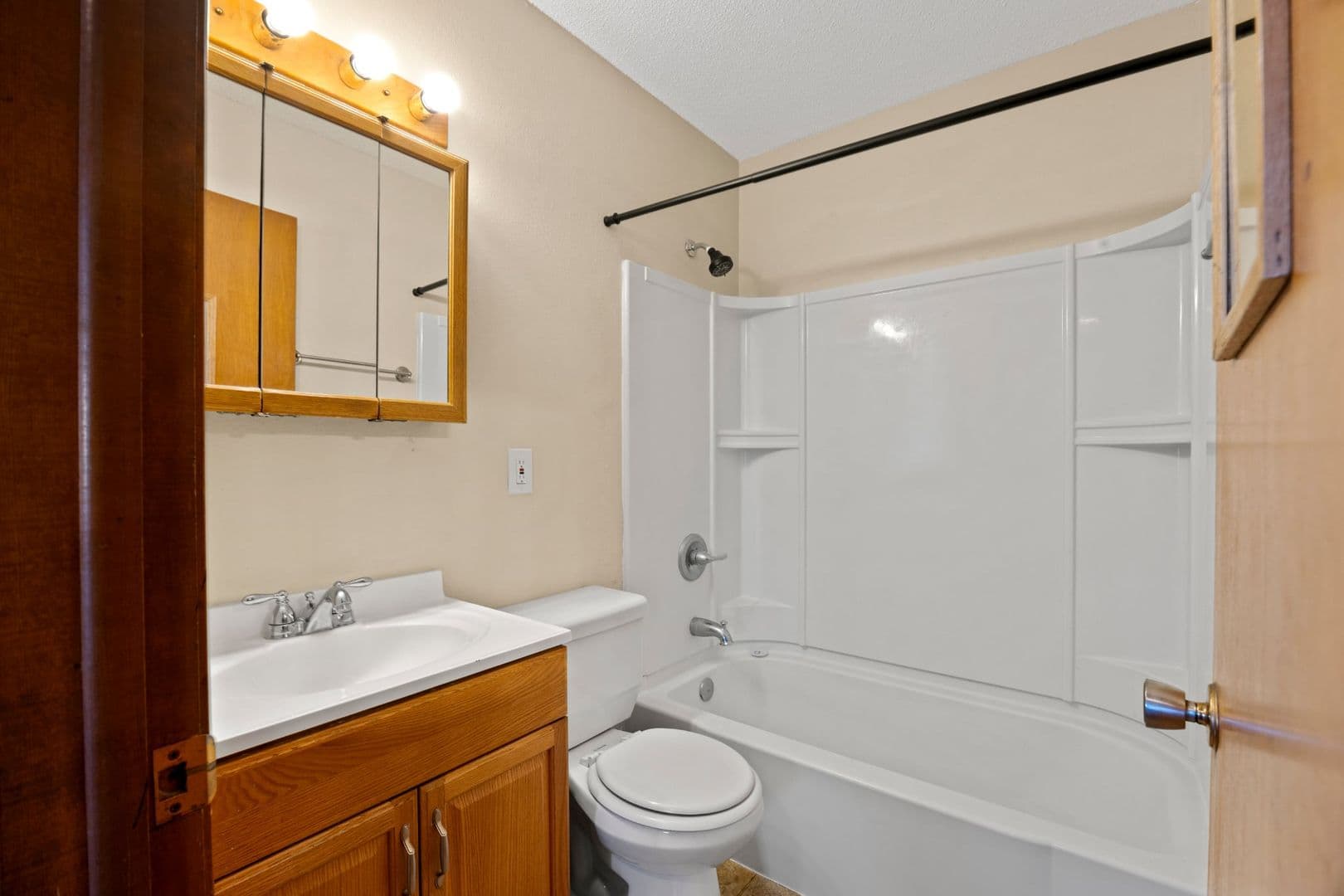 Knoxville Apartment: 1105 N Depot St