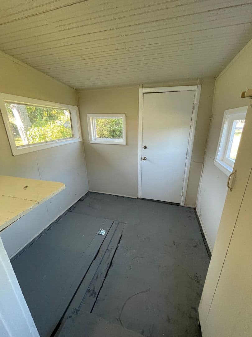 Perry House: 631 3rd St