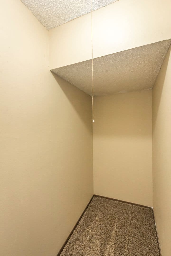 Perry Apartment: 2516 Perry Park Ave