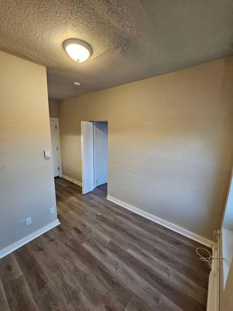Knoxville Apartment: 102 E Robinson St