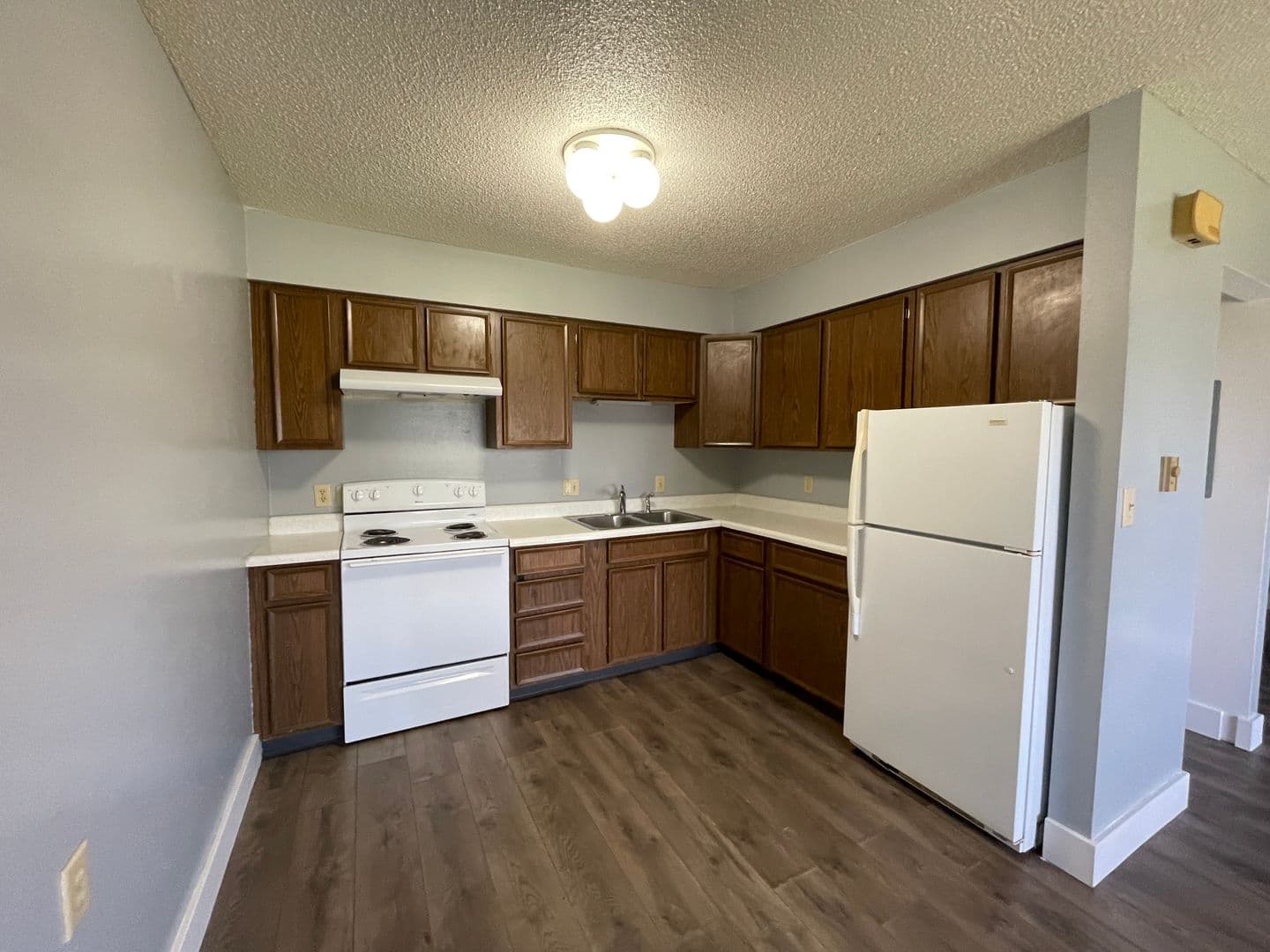 Union Apartment: 505 Barclay St