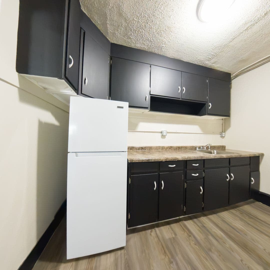 Des Moines Apartment: 2901 Cottage Grove Ave