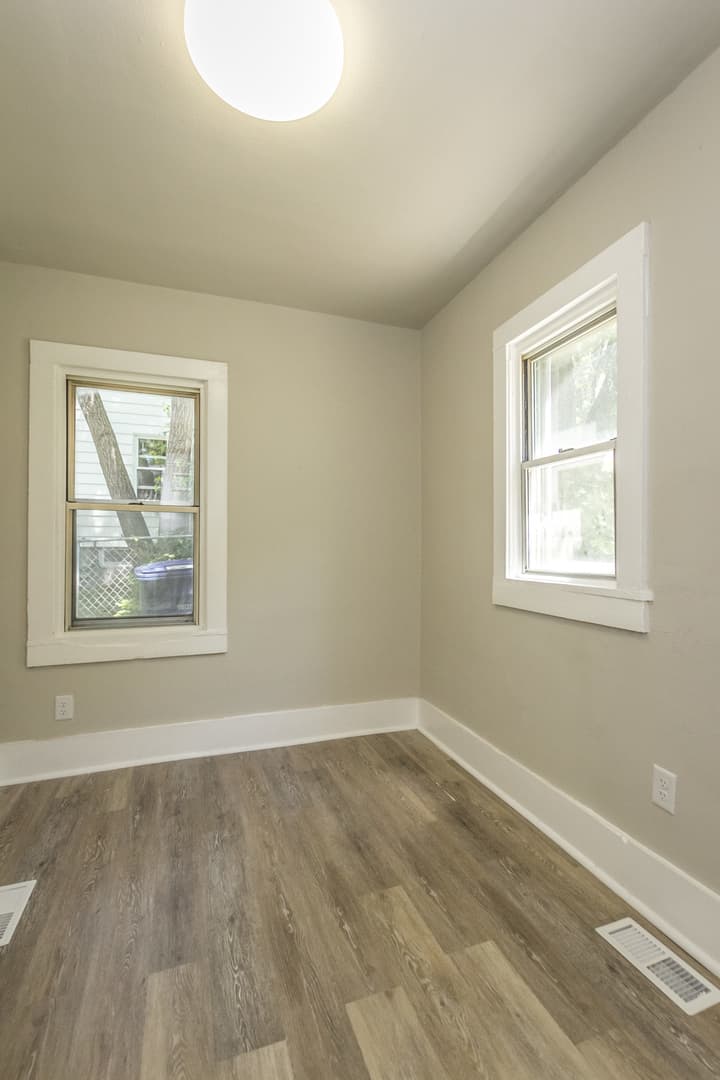 Des Moines House: 2807 Oxford St