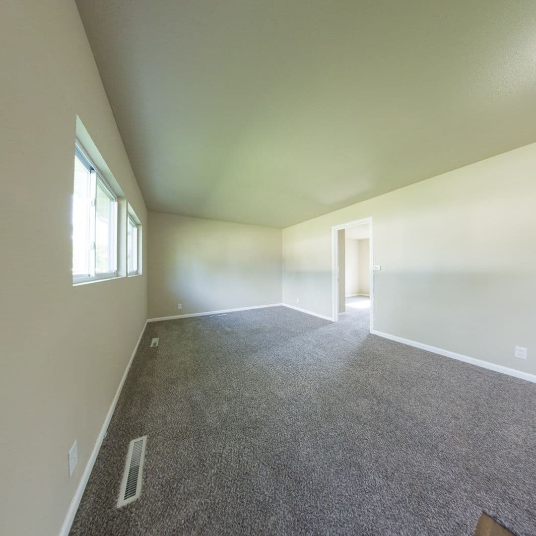 Marshalltown House: 209 N 14th Ave