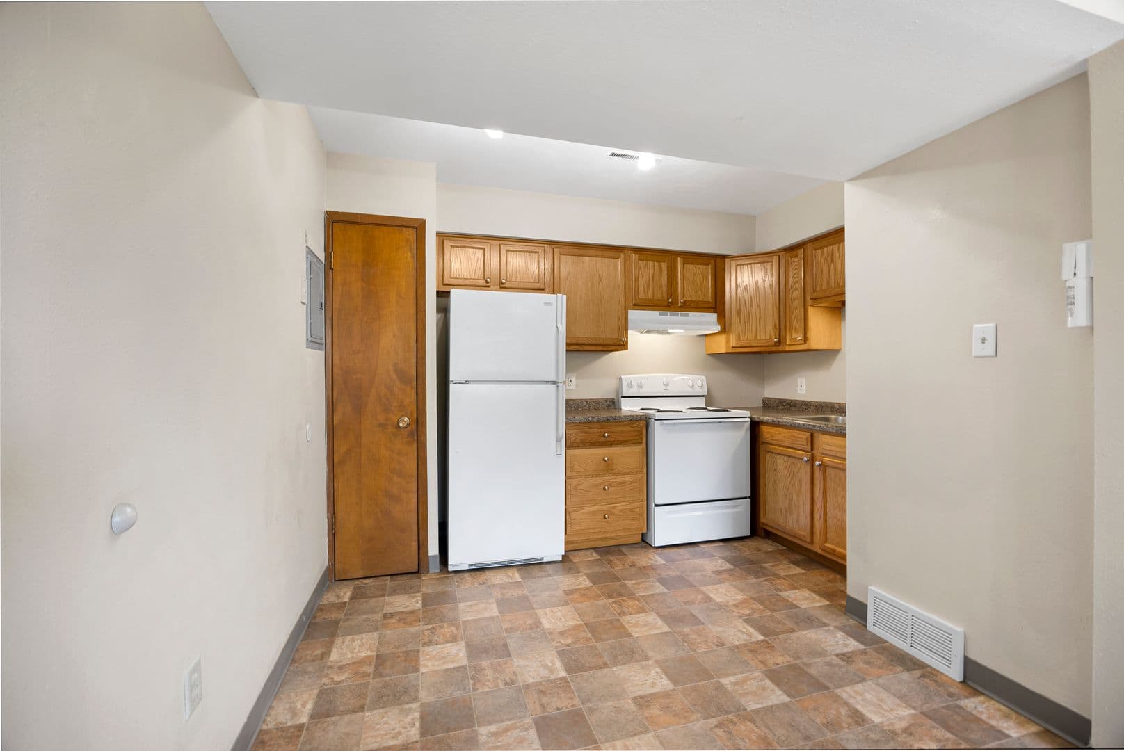 Knoxville Apartment: 1105 N Depot St