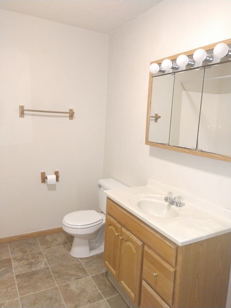 Knoxville Apartment: 1105 N Depot St