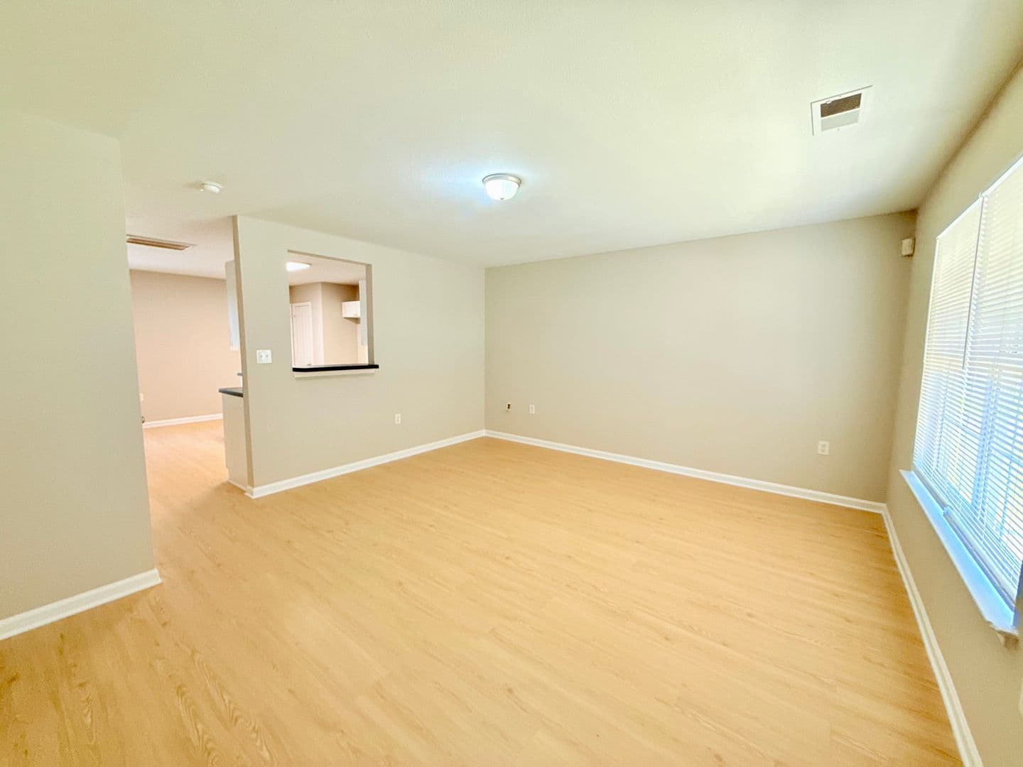 Charlotte House: 2219 Gooseberry Rd