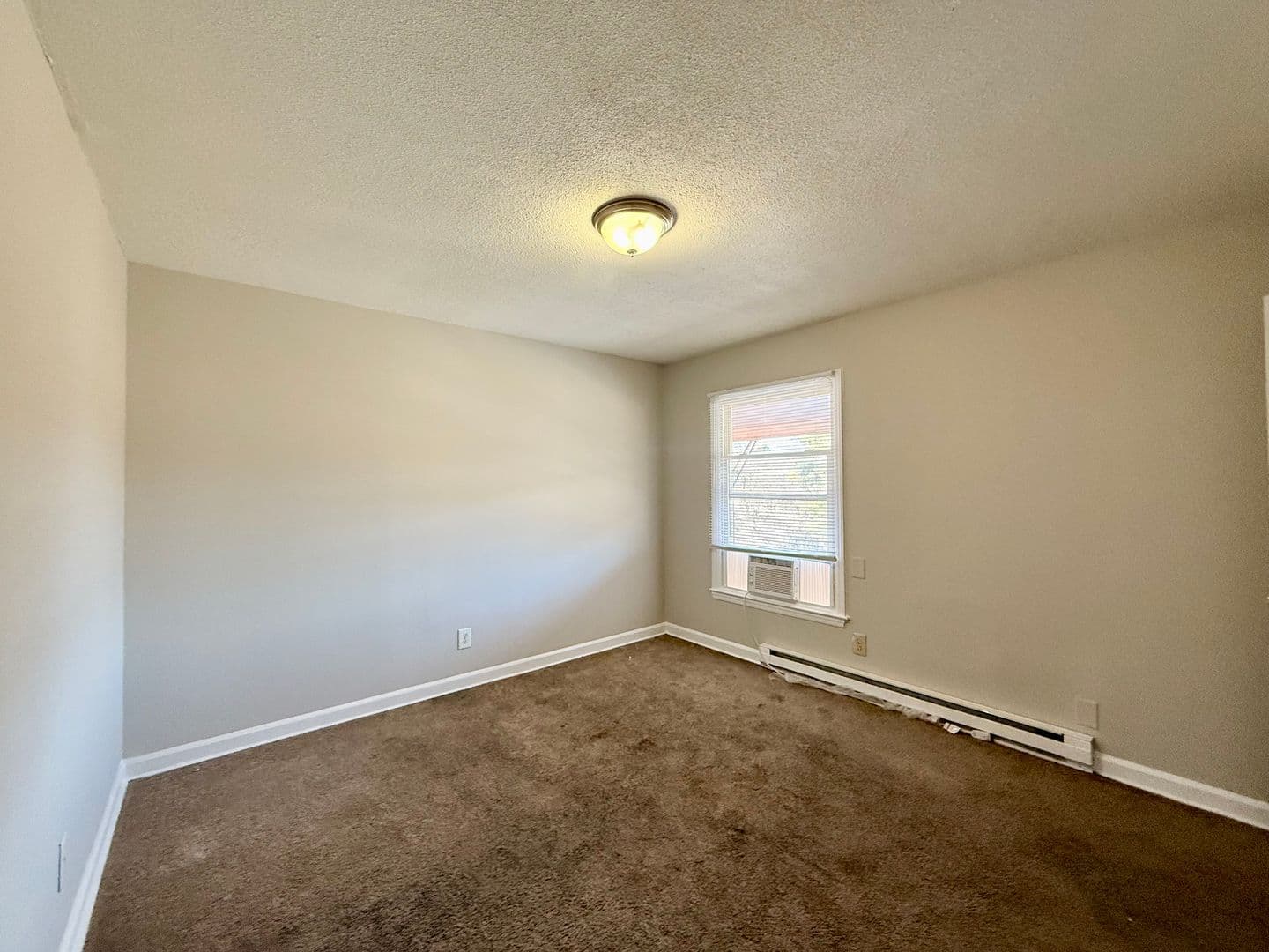 Charlotte Townhome: 1132 Montcalm St
