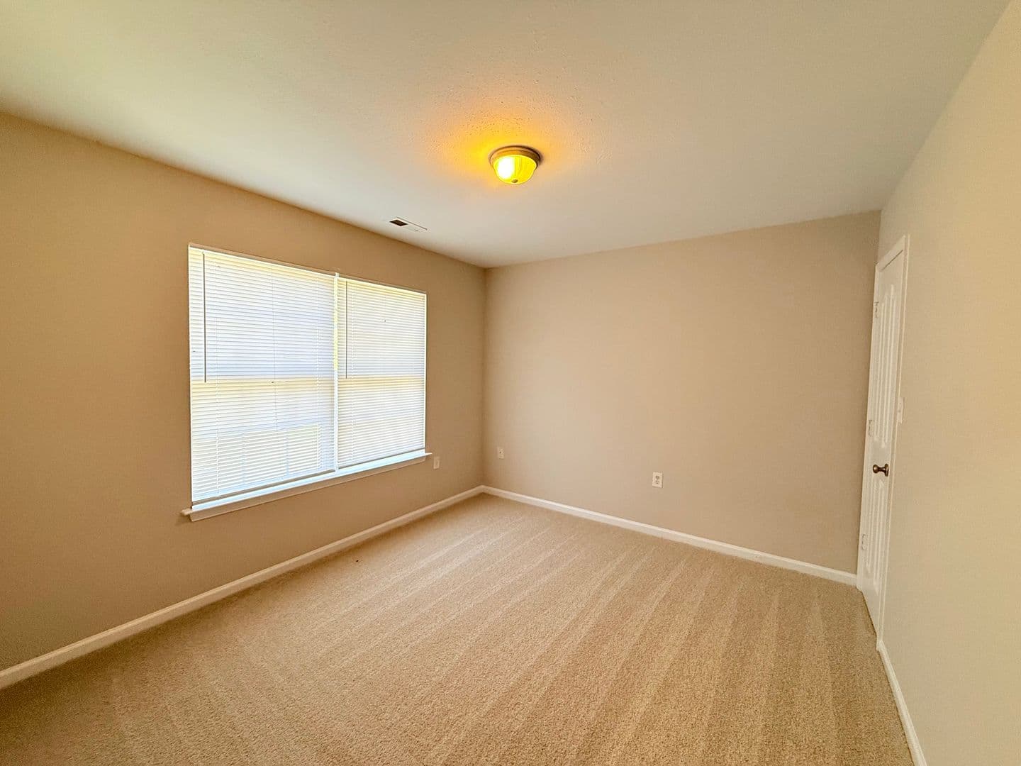 Charlotte House: 2219 Gooseberry Rd