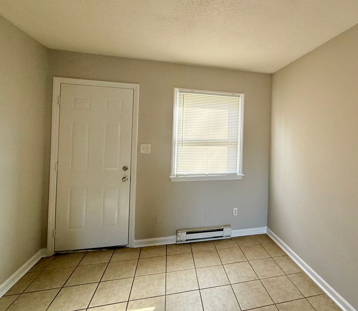 Charlotte Townhome: 1132 Montcalm St