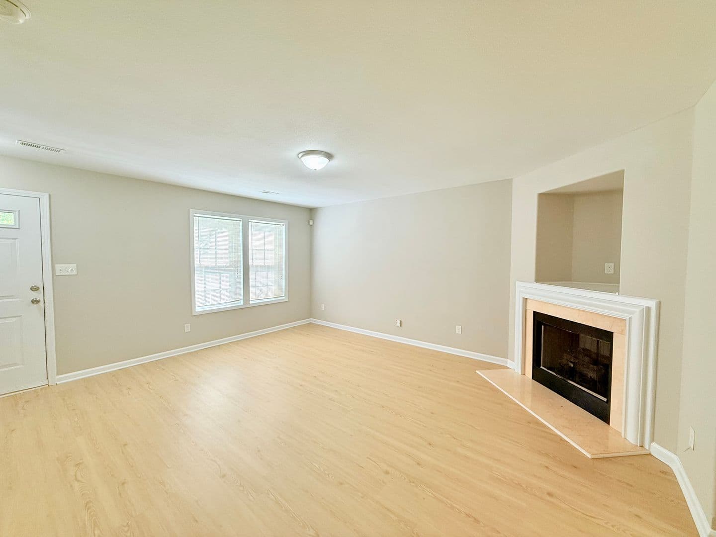 Charlotte House: 1543 Hollow Maple Dr