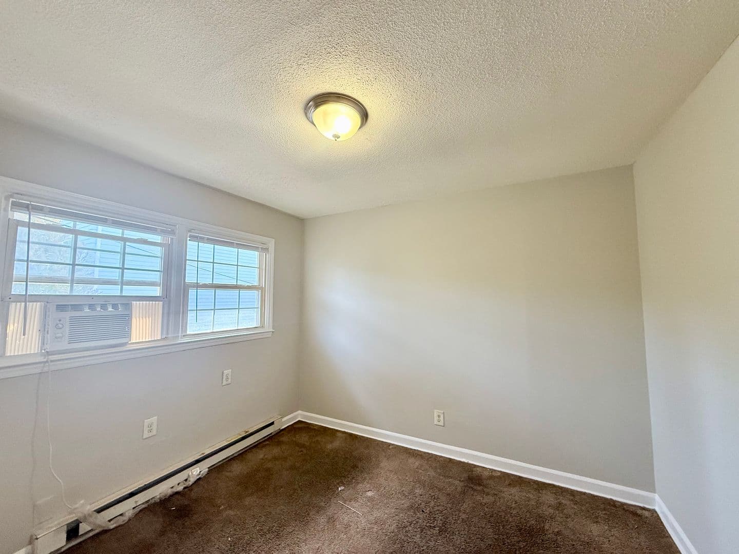 Charlotte Townhome: 1132 Montcalm St