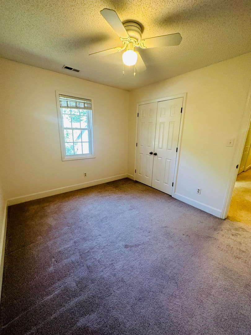 Charlotte House: 4919 Sarah Hall Ln