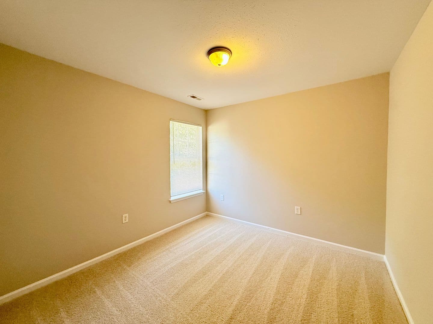 Charlotte House: 2219 Gooseberry Rd