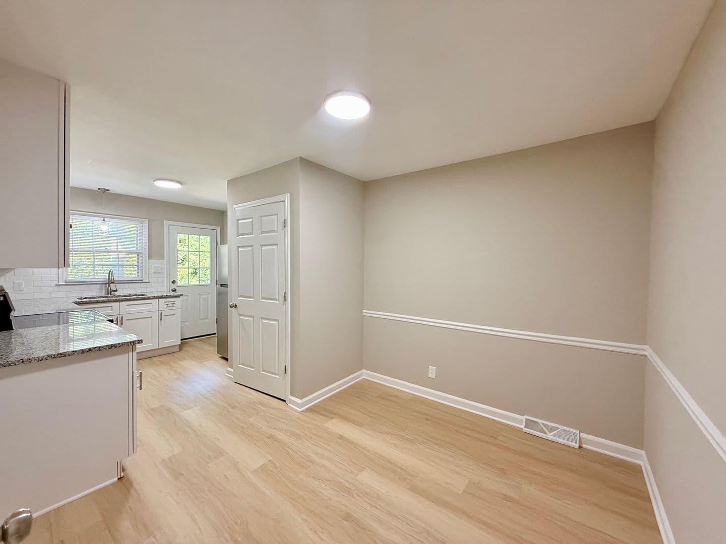 Charlotte Townhome: 3823 Rosehaven Dr.
