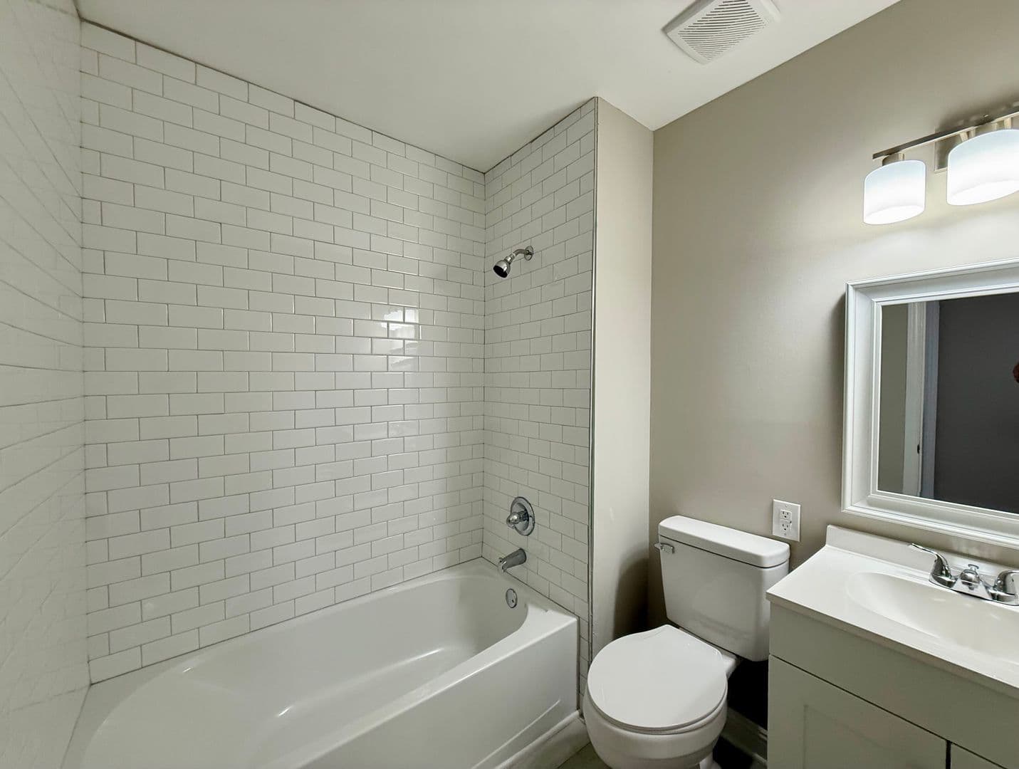 Charlotte Townhome: 3823 Rosehaven Dr.