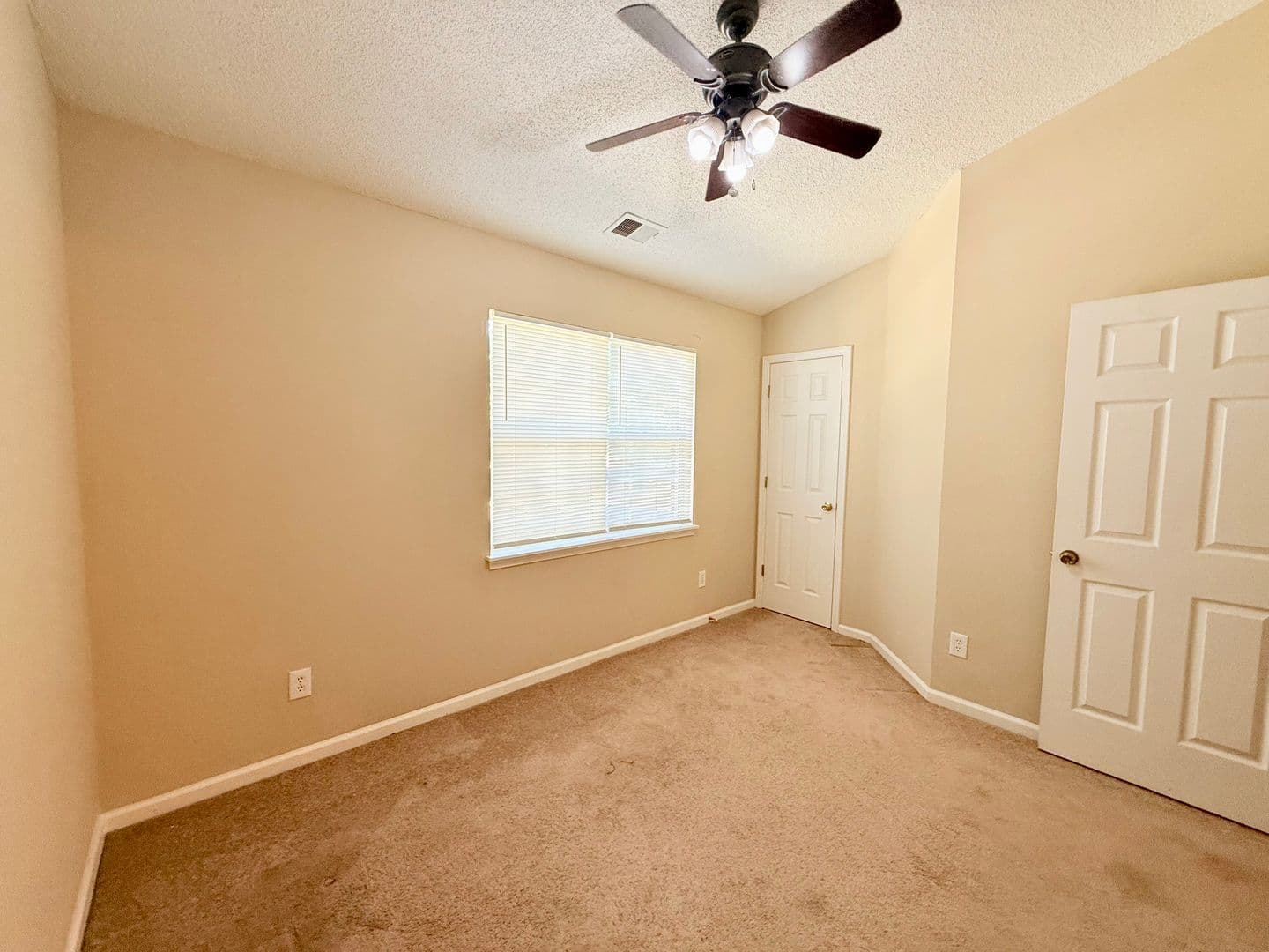 Charlotte Townhome: 9122 Exbury Ct