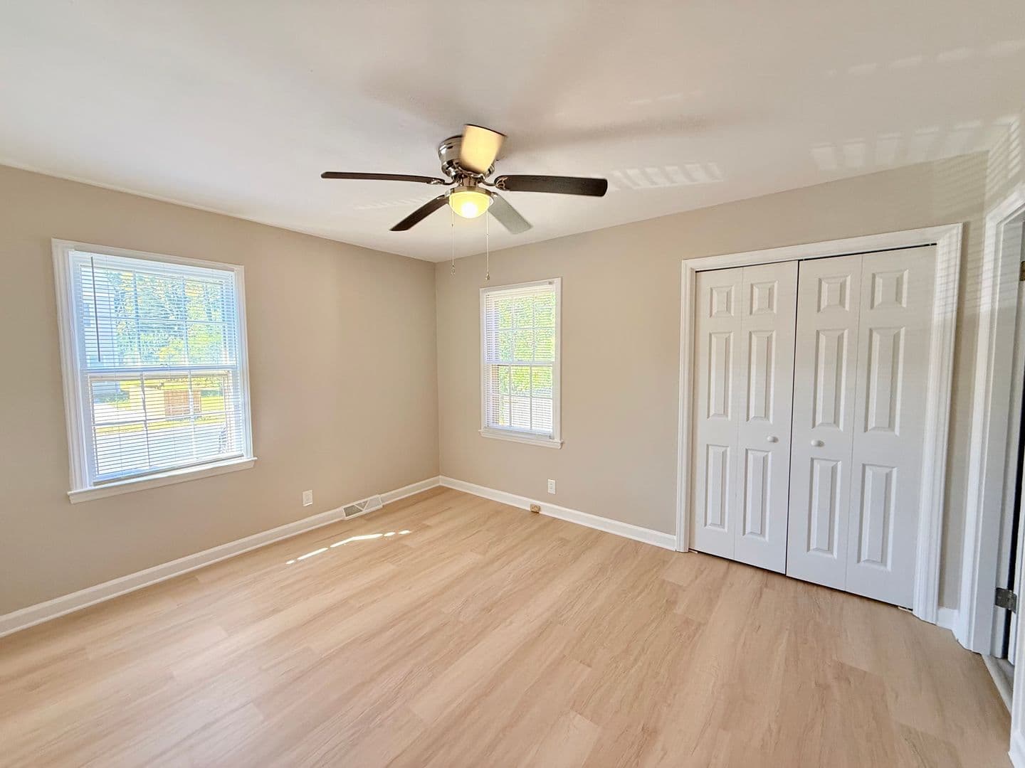 Charlotte Townhome: 3823 Rosehaven Dr.