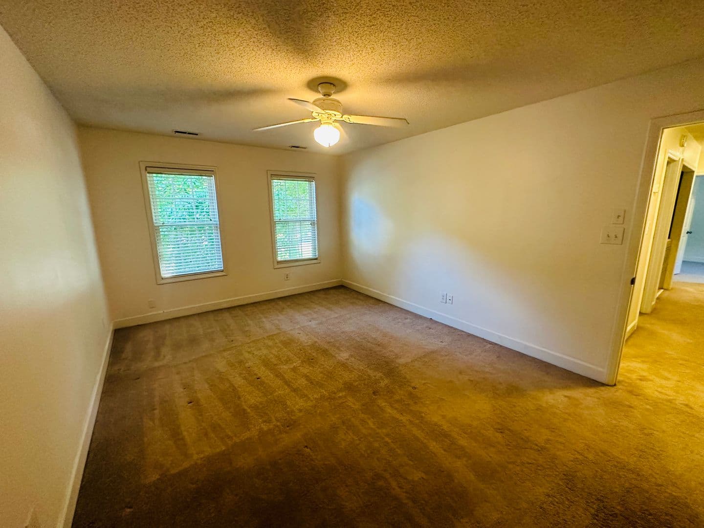 Charlotte House: 4919 Sarah Hall Ln