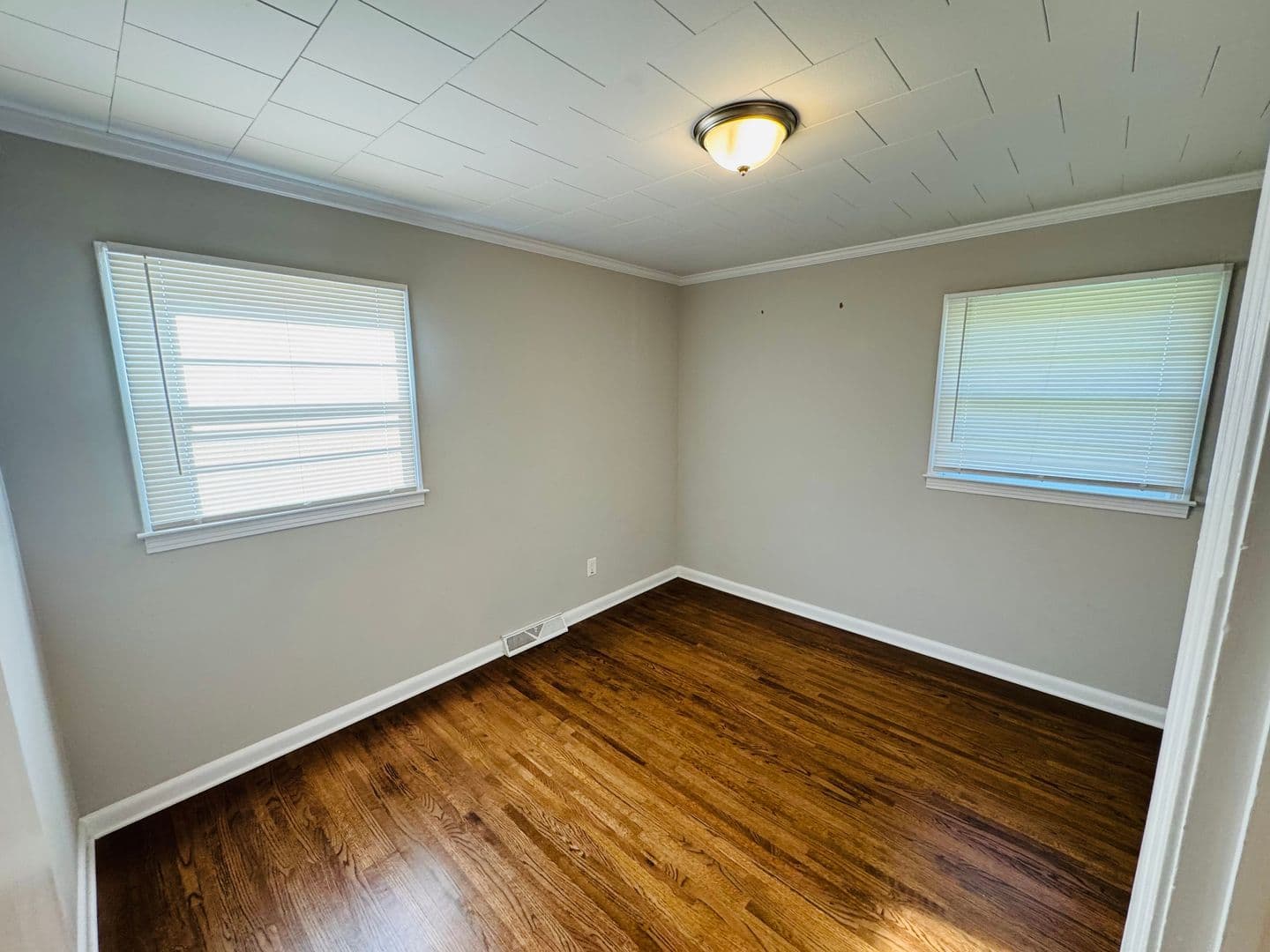 Concord House: 799 Sunderland Rd