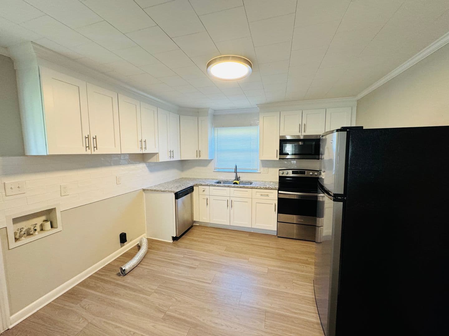 Concord House: 799 Sunderland Rd