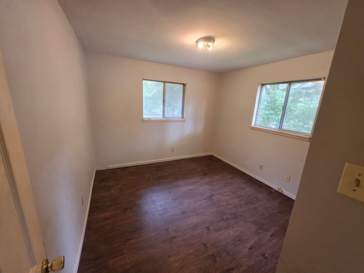 Caseyville House: 8717 Parkdale Dr