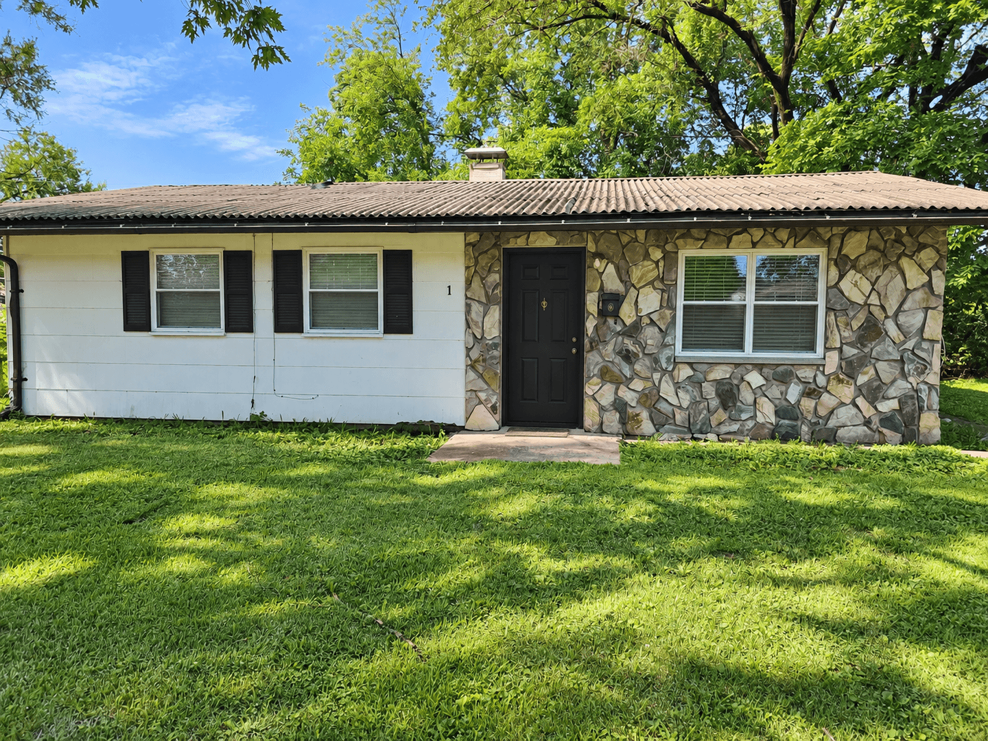 Cahokia House: 1 Westwood Dr