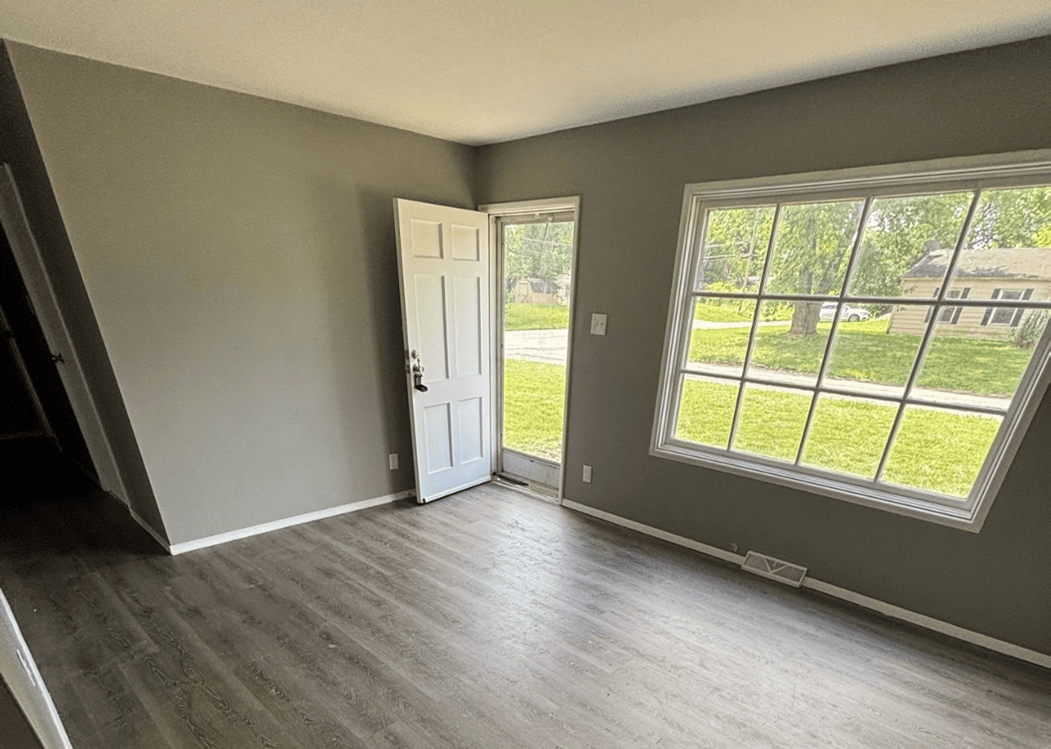 Cahokia House: 16 Westwood
