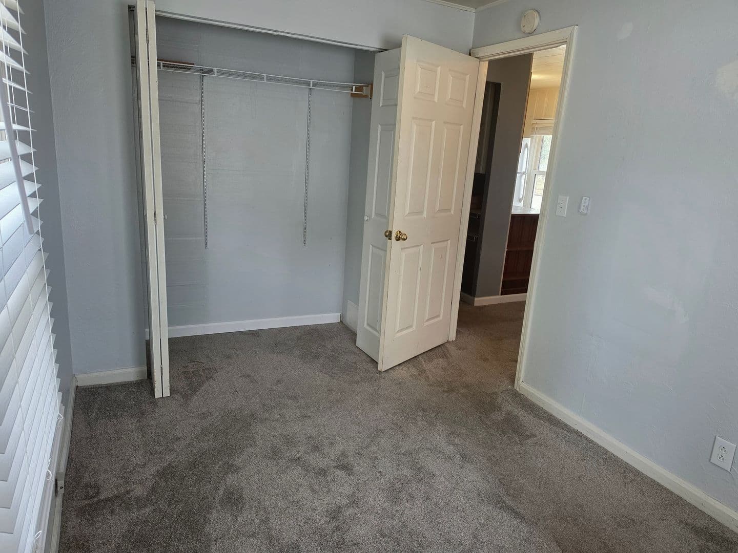 Wood River House: 129 Eaton Ave