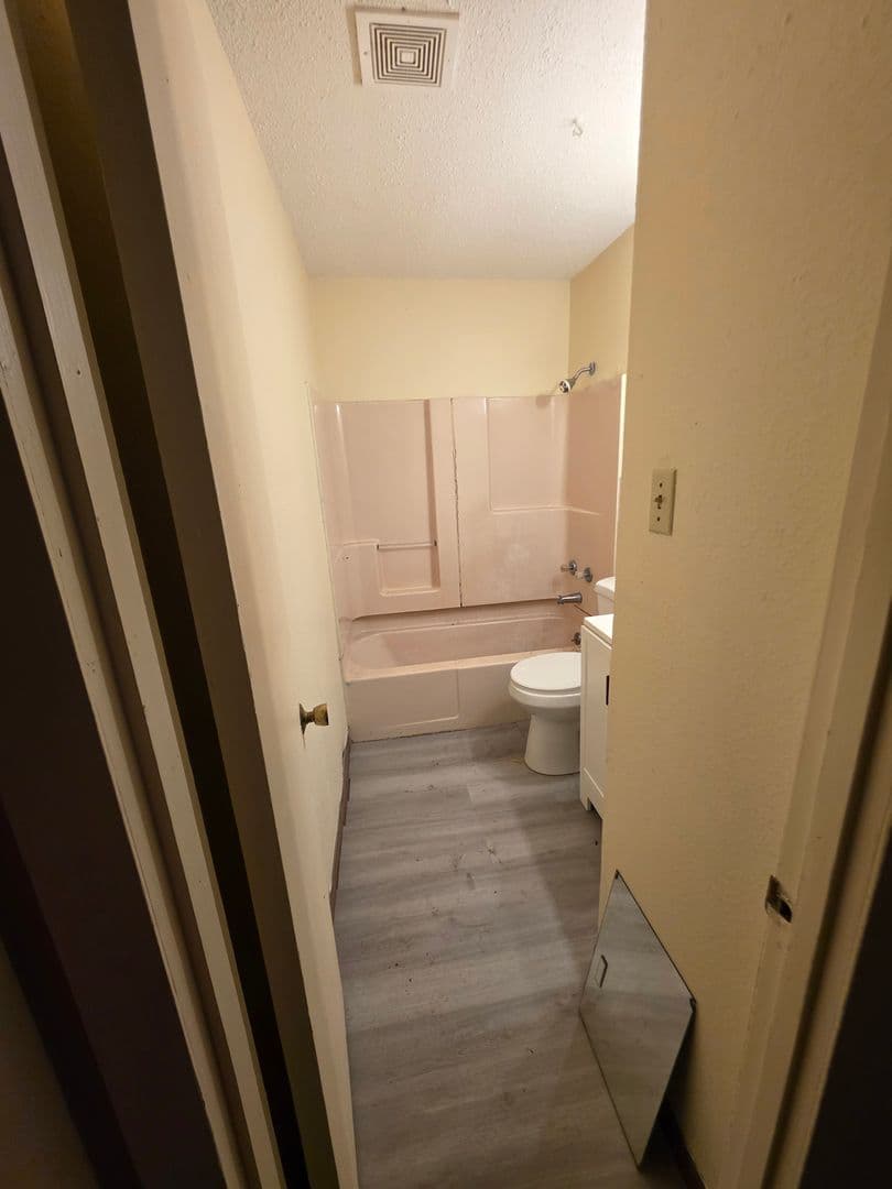 Cahokia House: 1 Westwood Dr