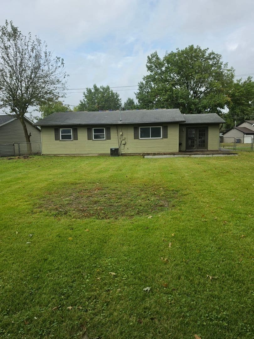 Bethalto House: 644 Albers Ln