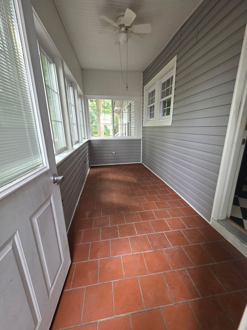 Wood River House: 343 Avalon St