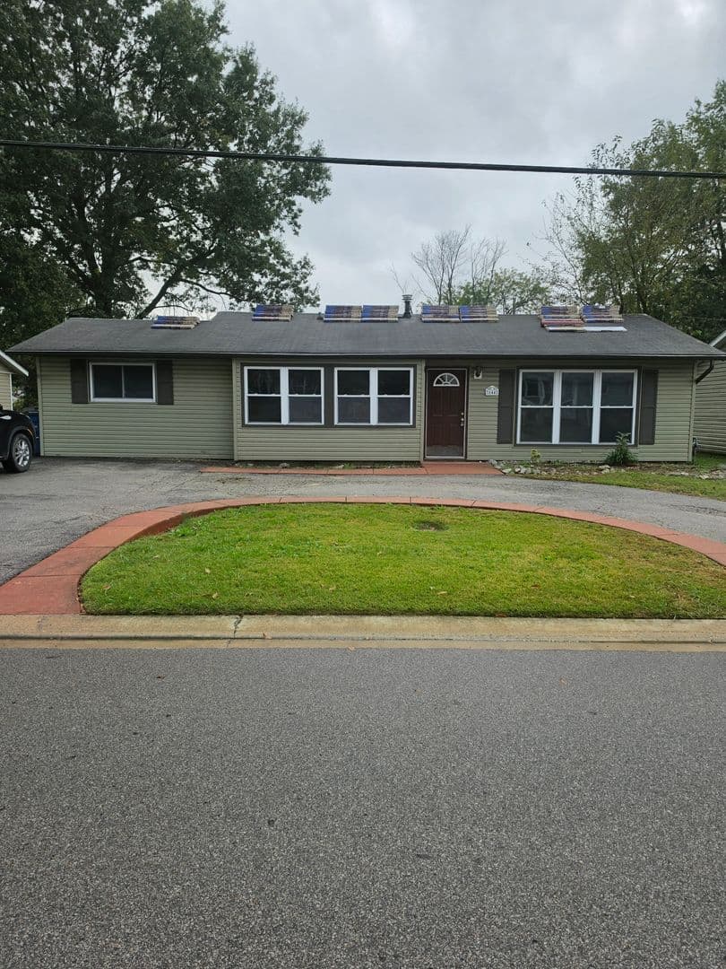 Bethalto House: 644 Albers Ln