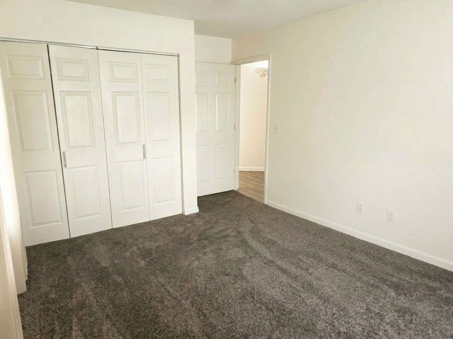 South Roxana House: 720 Connor A