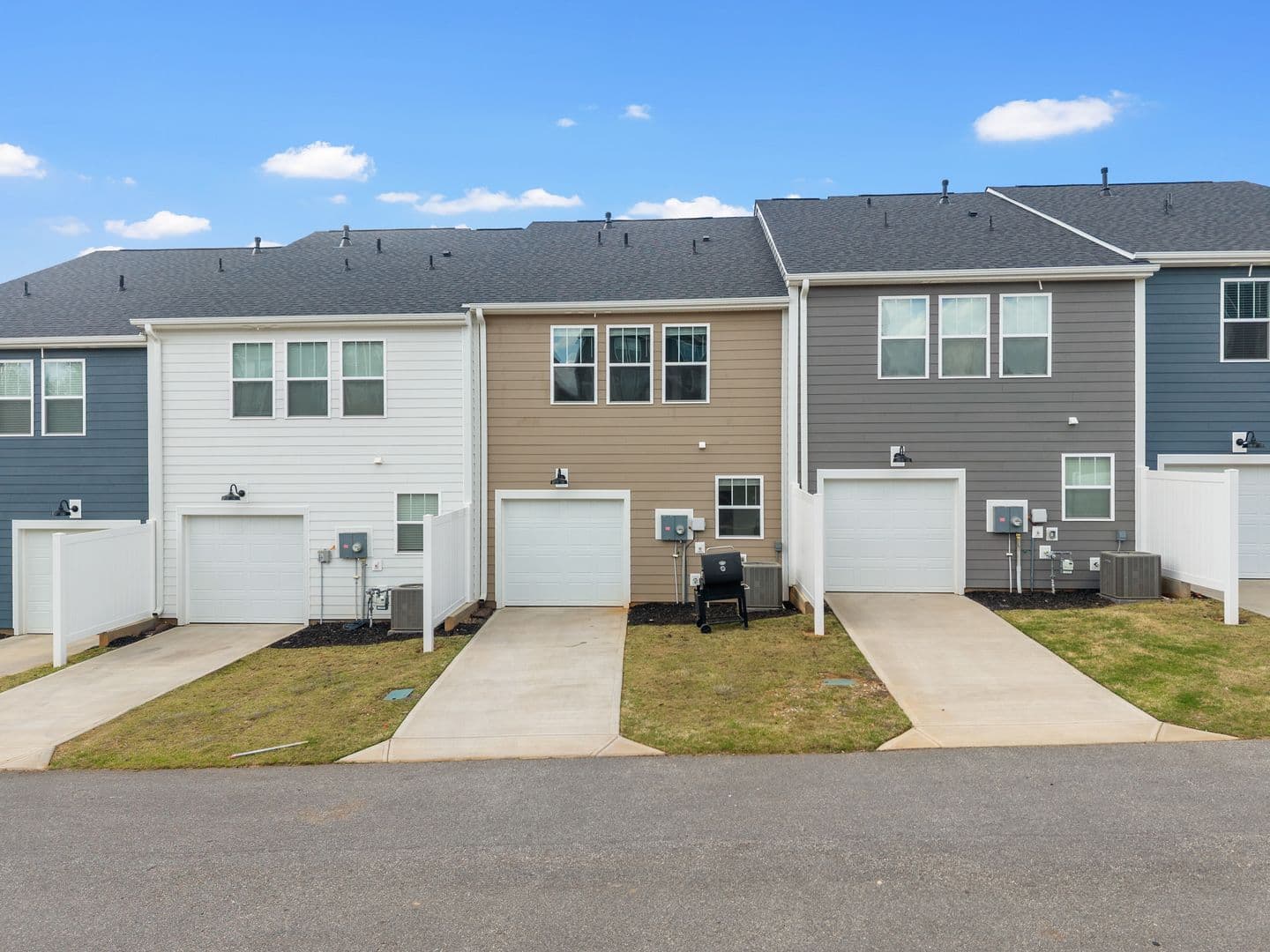 Spartanburg Townhome: 476 Mill Park Way