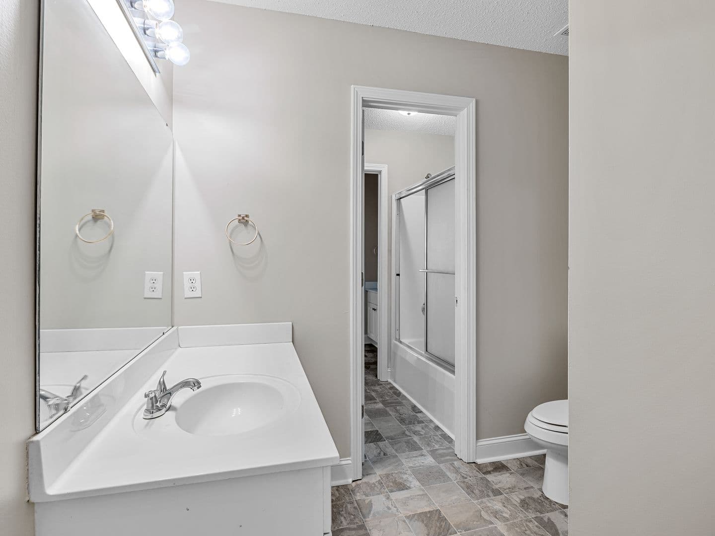 Greer Townhome: 21 Whitfield Way