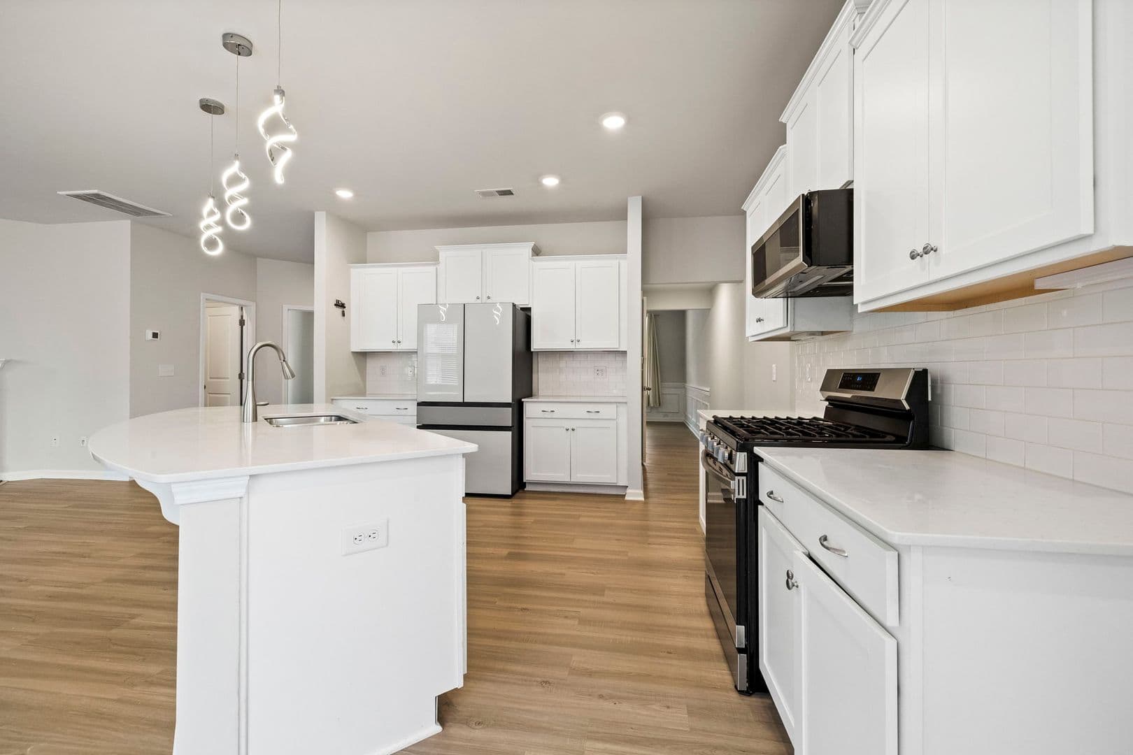 Woodruff House: 114 Magnolia St