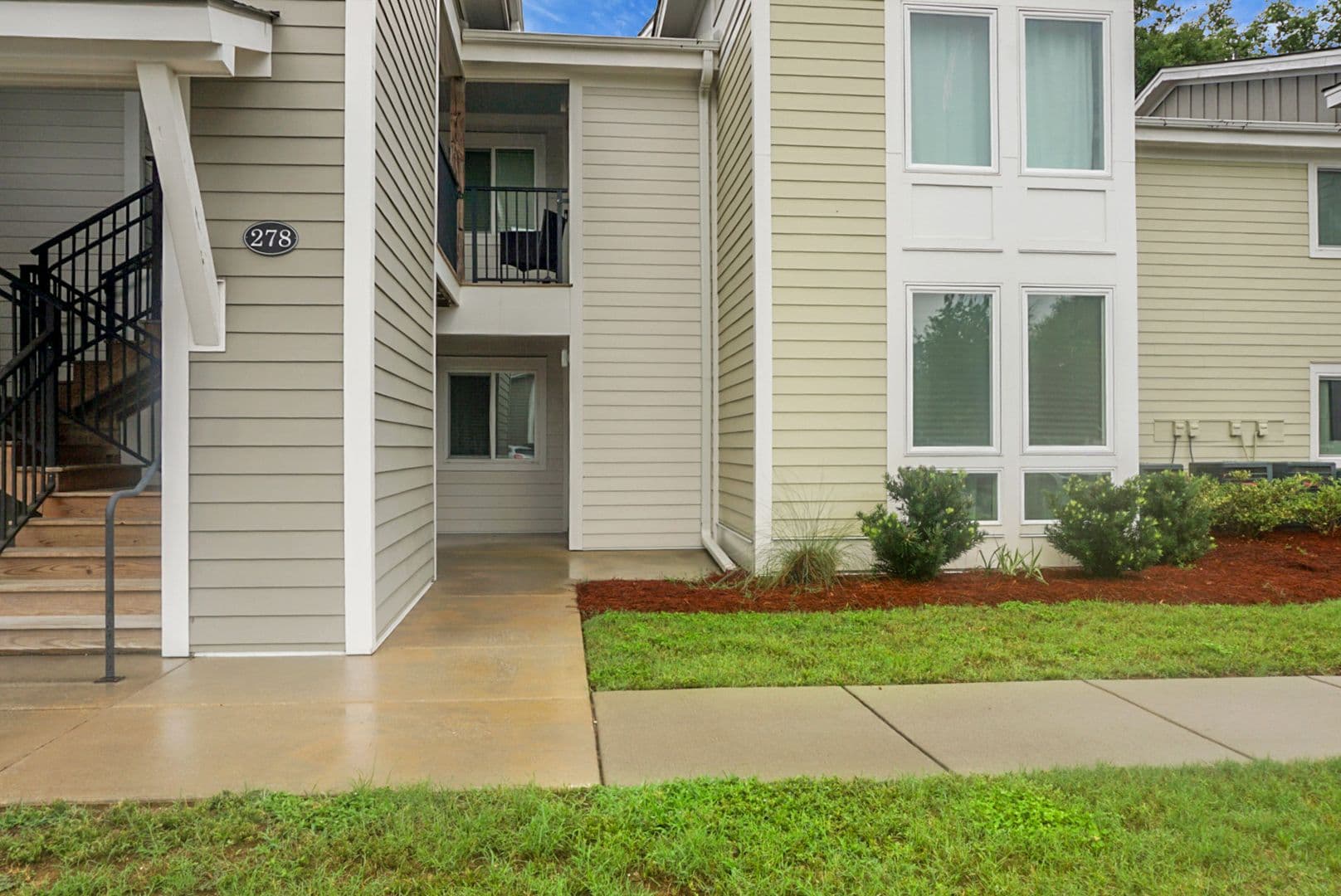Mt Pleasant House: 278 Alexandra Dr, Unit 2