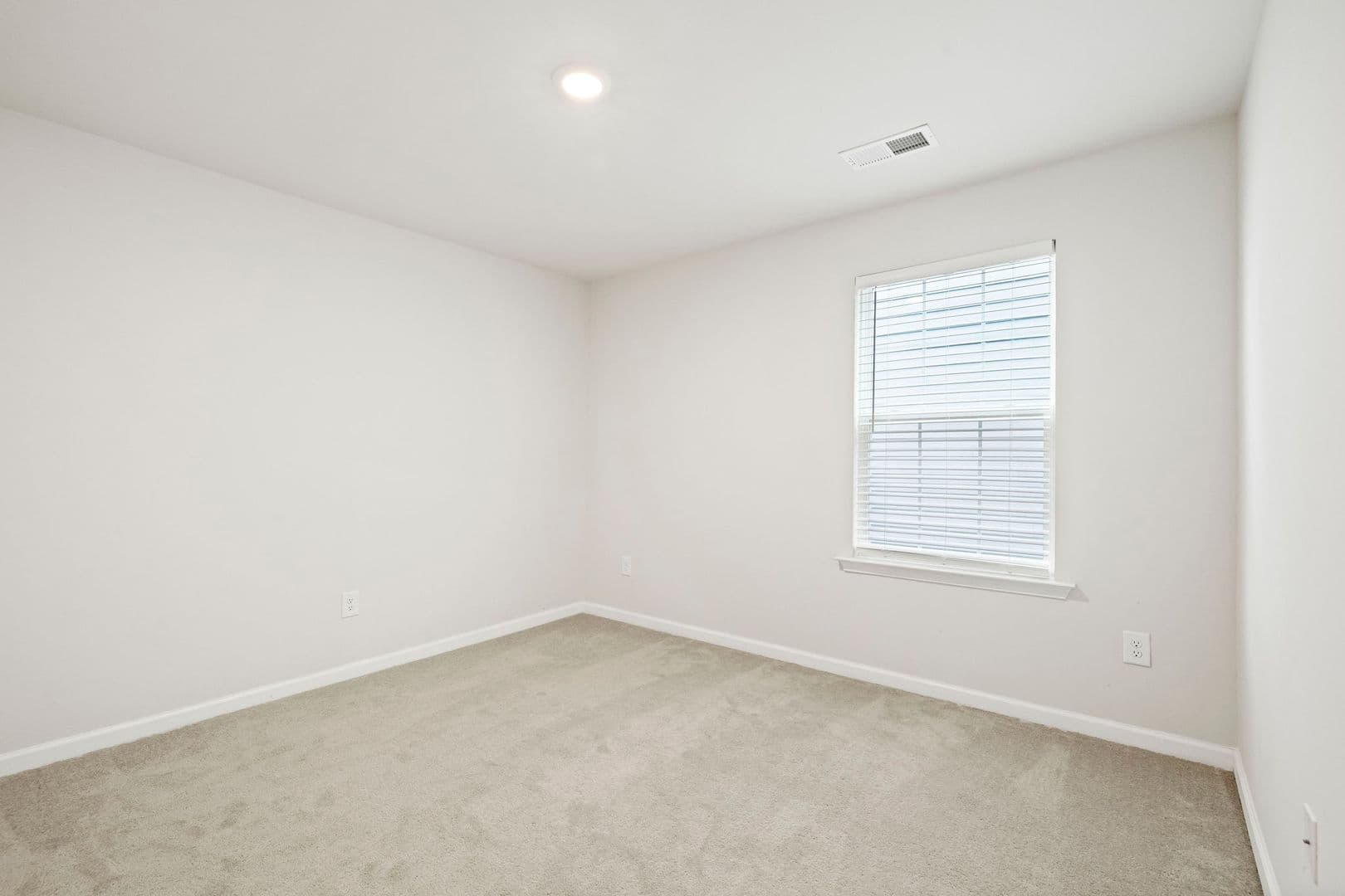 Woodruff House: 114 Magnolia St