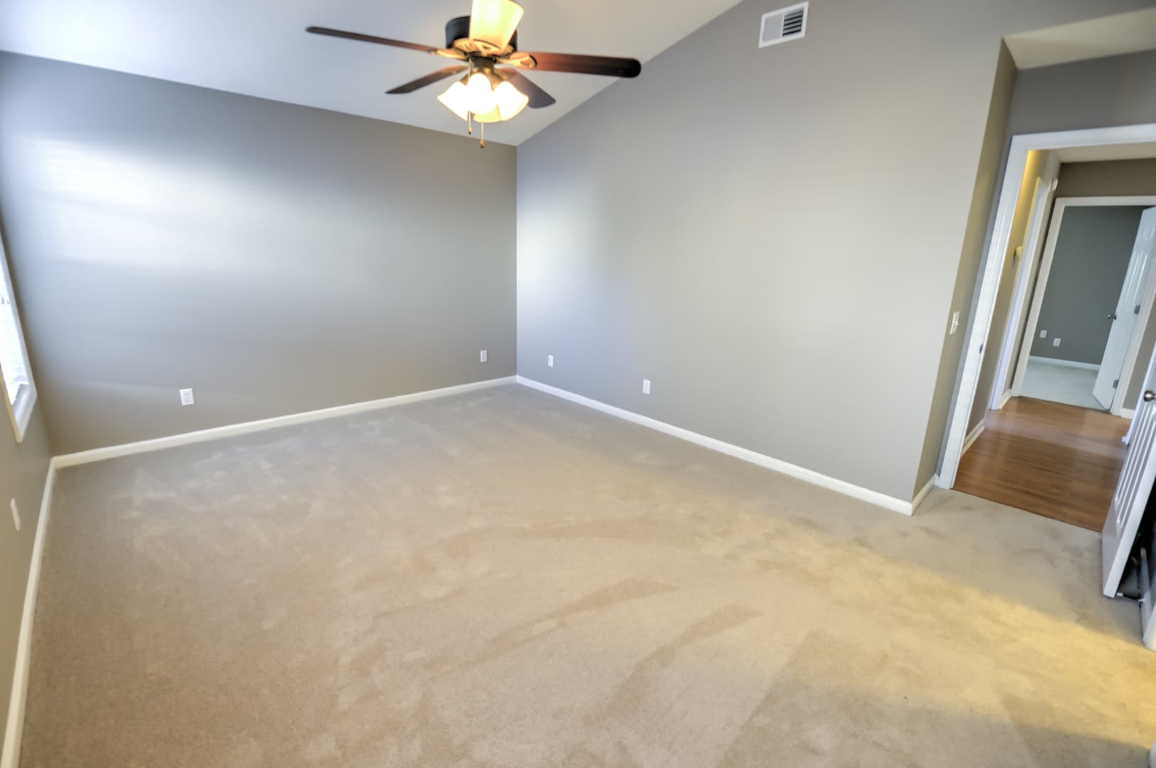 Mt Pleasant House: 1987 Armory Dr